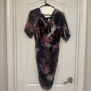 FashionNova - Ruched Mini Dress - Purple/Combo
1X - NEW